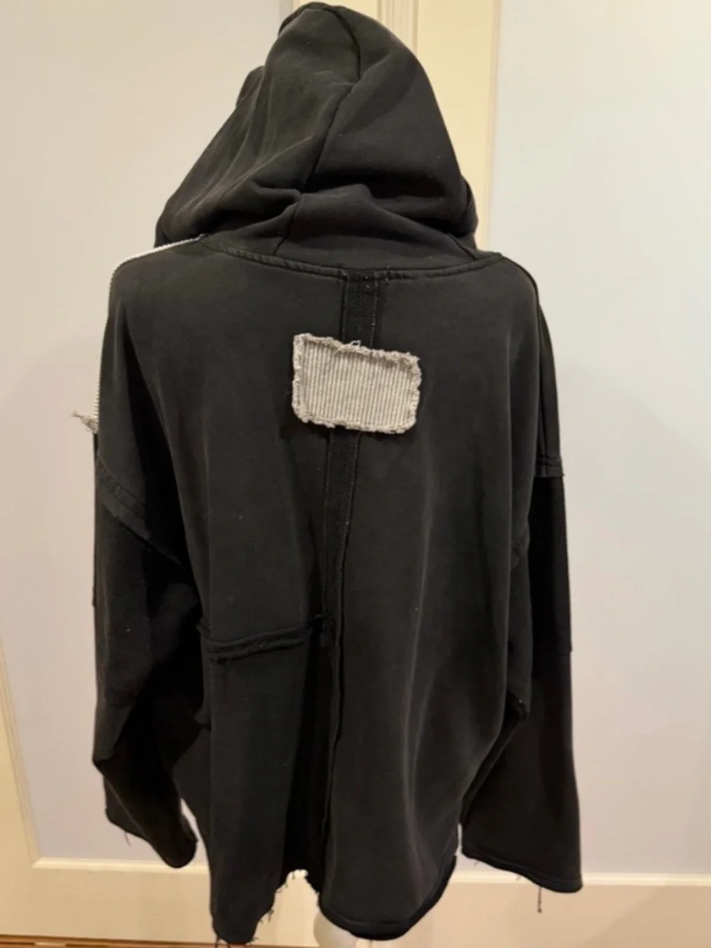 POL Oversized Textured Hoodie EUC Size L Black & Heather Gray - Picture 3 of 5